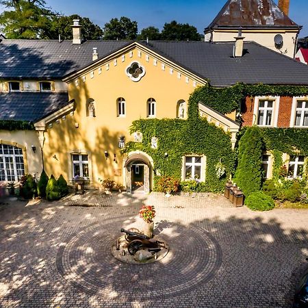 Dwor Boratyn Bed & Breakfast ภายนอก รูปภาพ