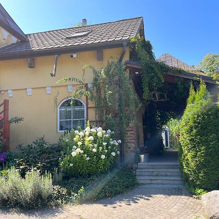Dwor Boratyn Bed & Breakfast ภายนอก รูปภาพ