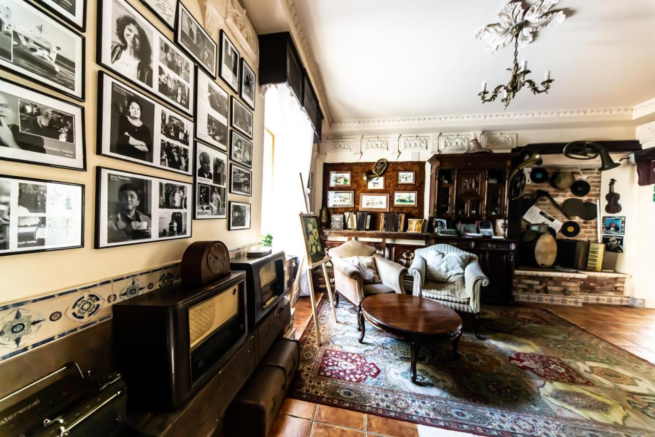 Dwor Boratyn Bed & Breakfast ภายนอก รูปภาพ