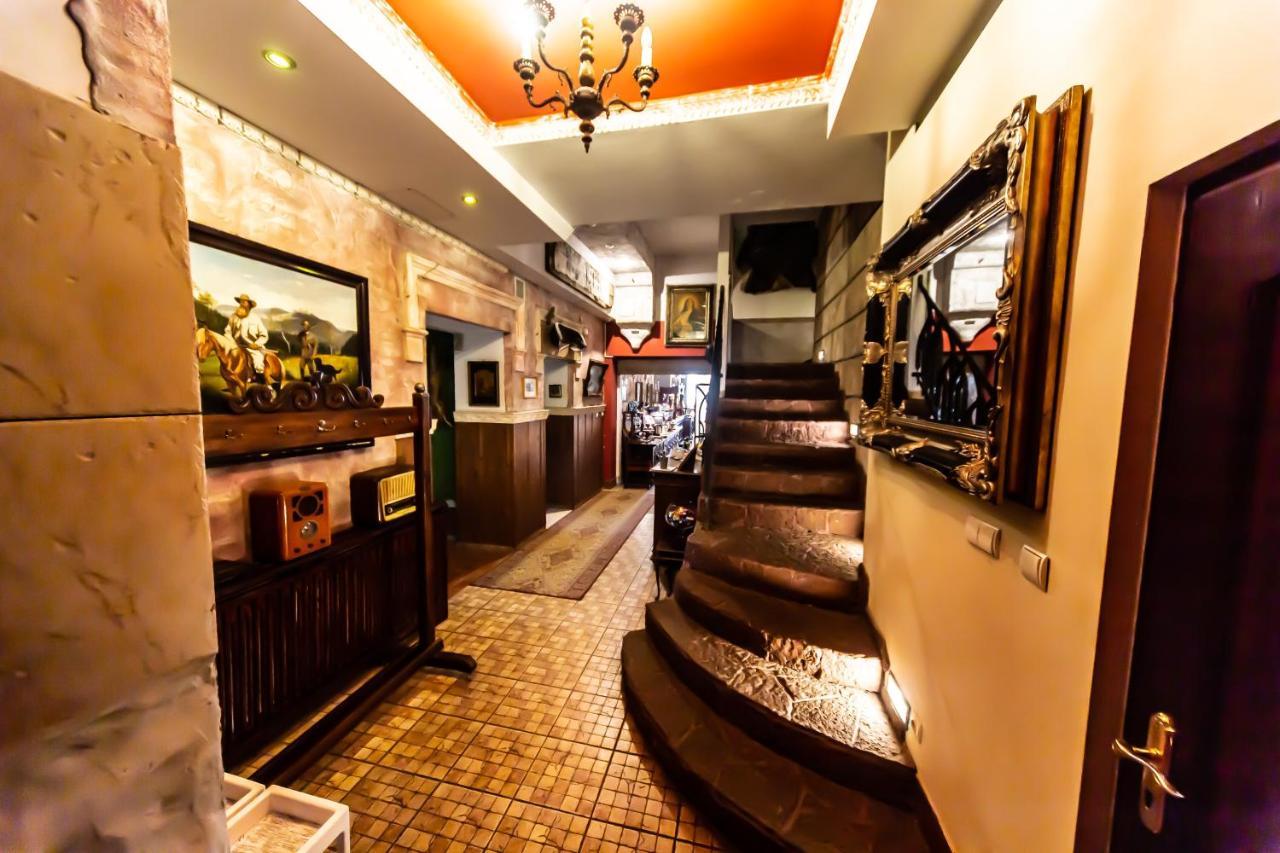 Dwor Boratyn Bed & Breakfast ภายนอก รูปภาพ