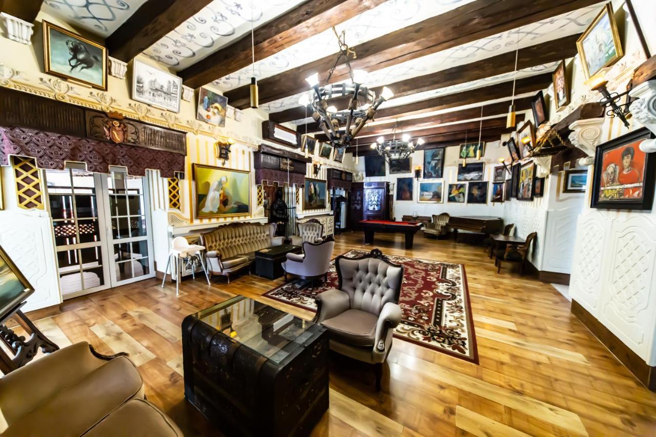 Dwor Boratyn Bed & Breakfast ภายนอก รูปภาพ