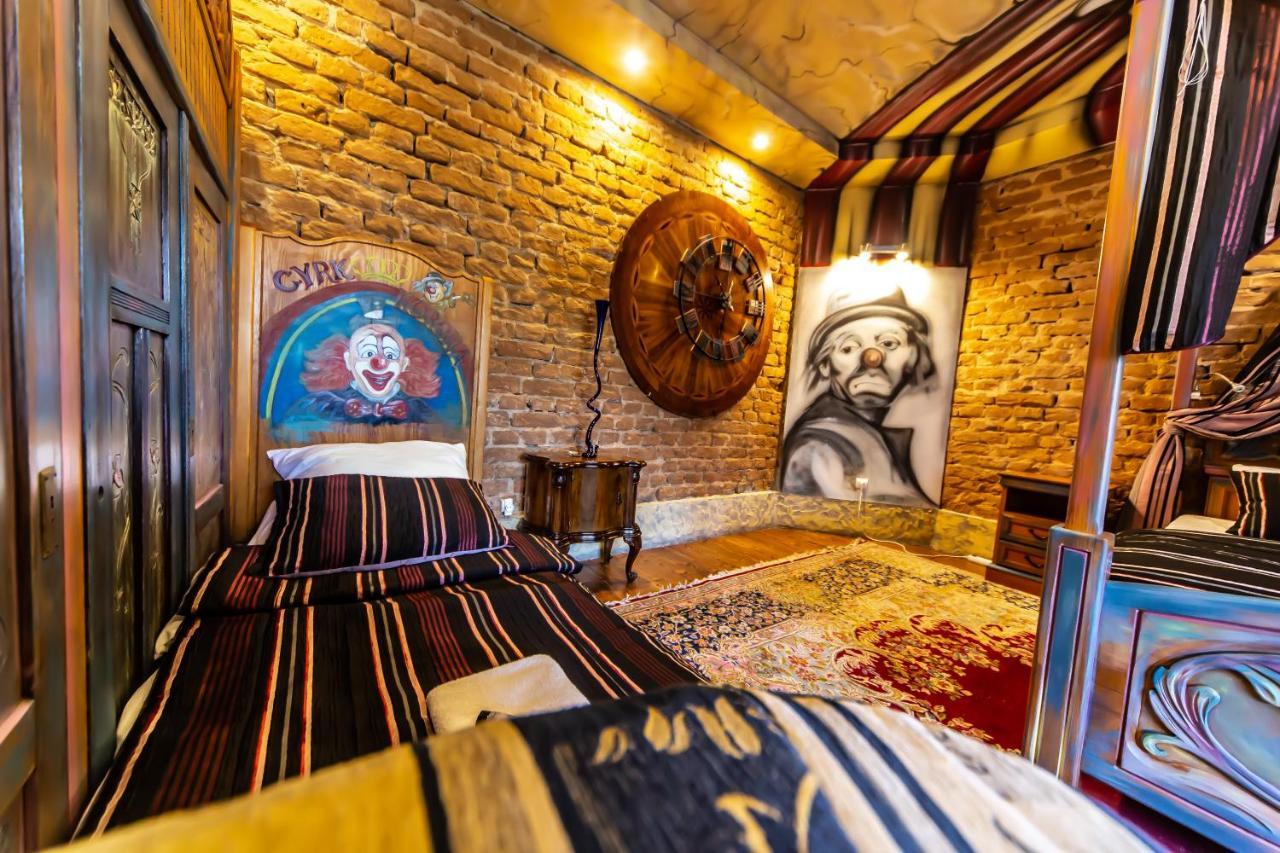 Dwor Boratyn Bed & Breakfast ภายนอก รูปภาพ