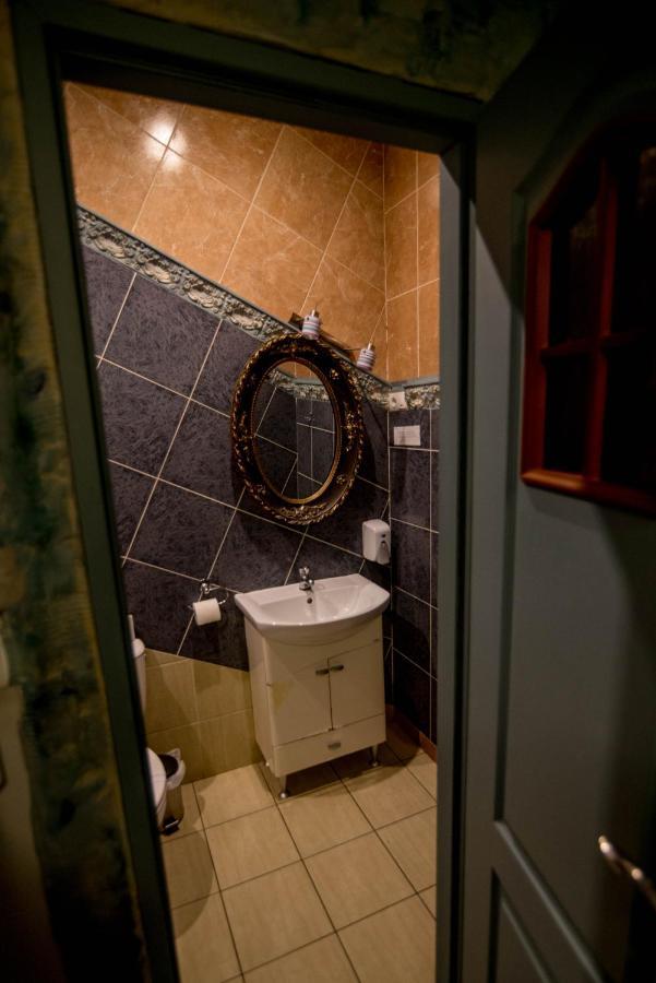 Dwor Boratyn Bed & Breakfast ภายนอก รูปภาพ