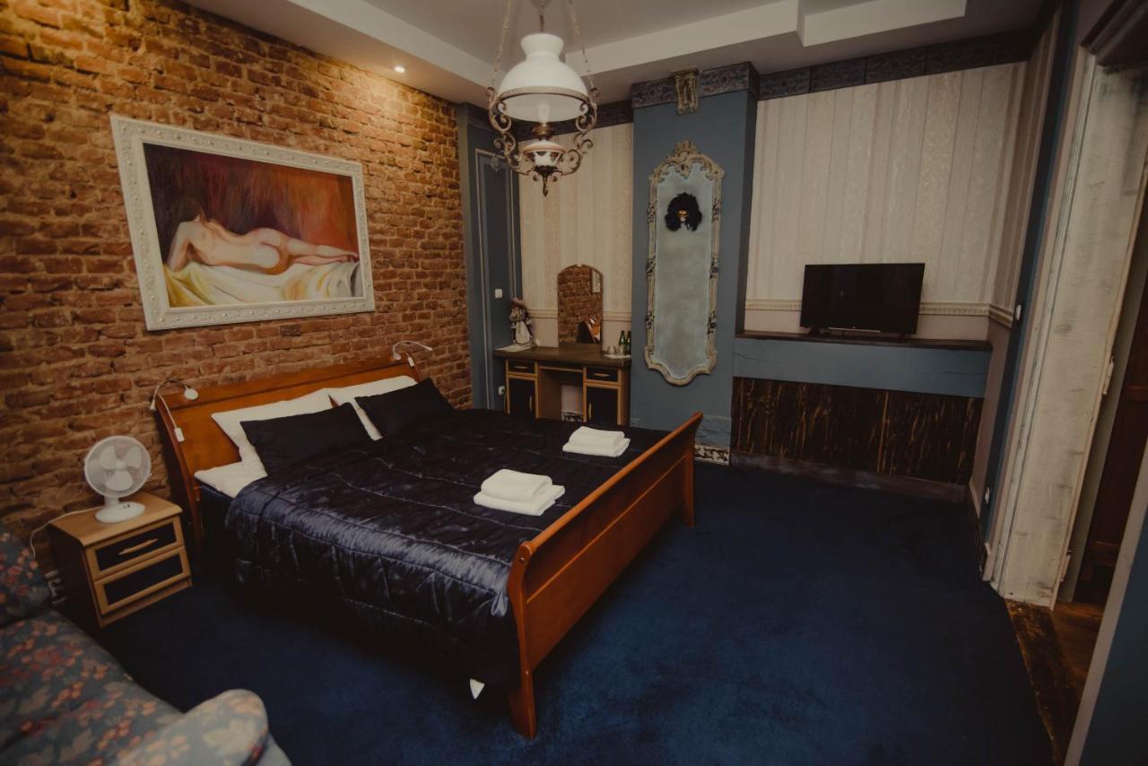 Dwor Boratyn Bed & Breakfast ภายนอก รูปภาพ