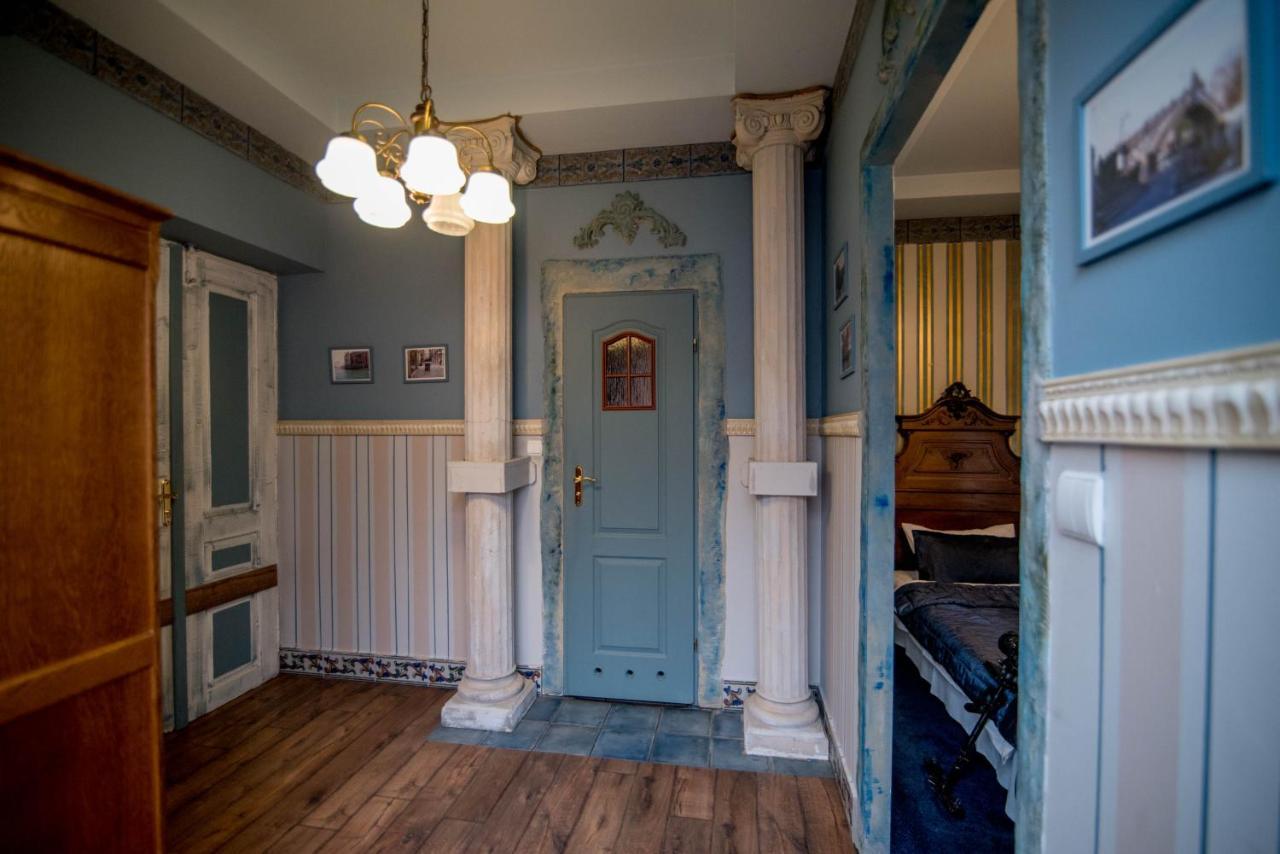 Dwor Boratyn Bed & Breakfast ภายนอก รูปภาพ