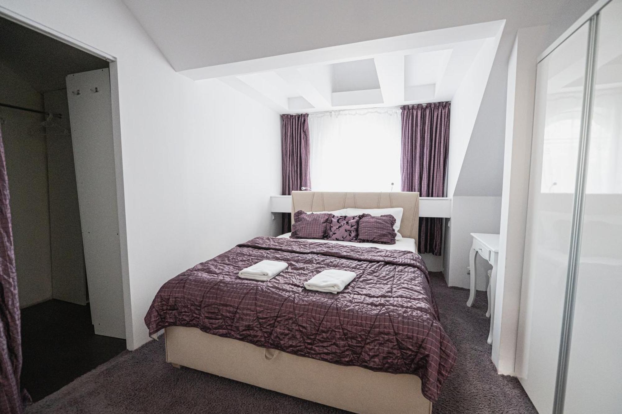 Dwor Boratyn Bed & Breakfast ภายนอก รูปภาพ